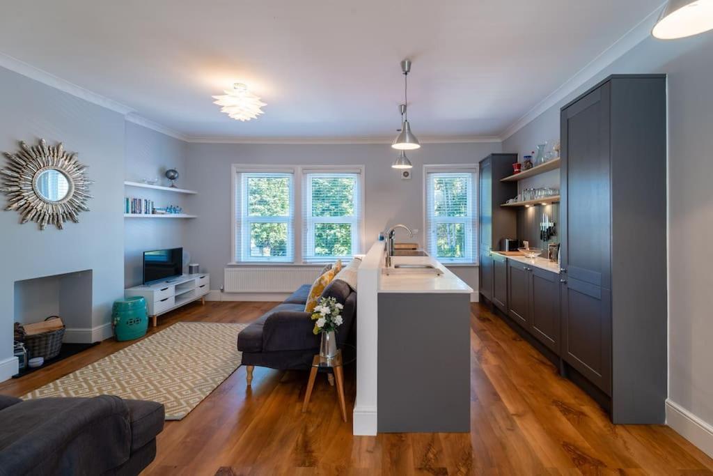 A Beautiful And Stylish 2 Bed Flat Close To Beach Bornemouth Extérieur photo